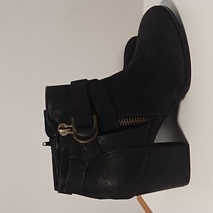 A MTL 1980 Black Leather Heeled Ankle Boots